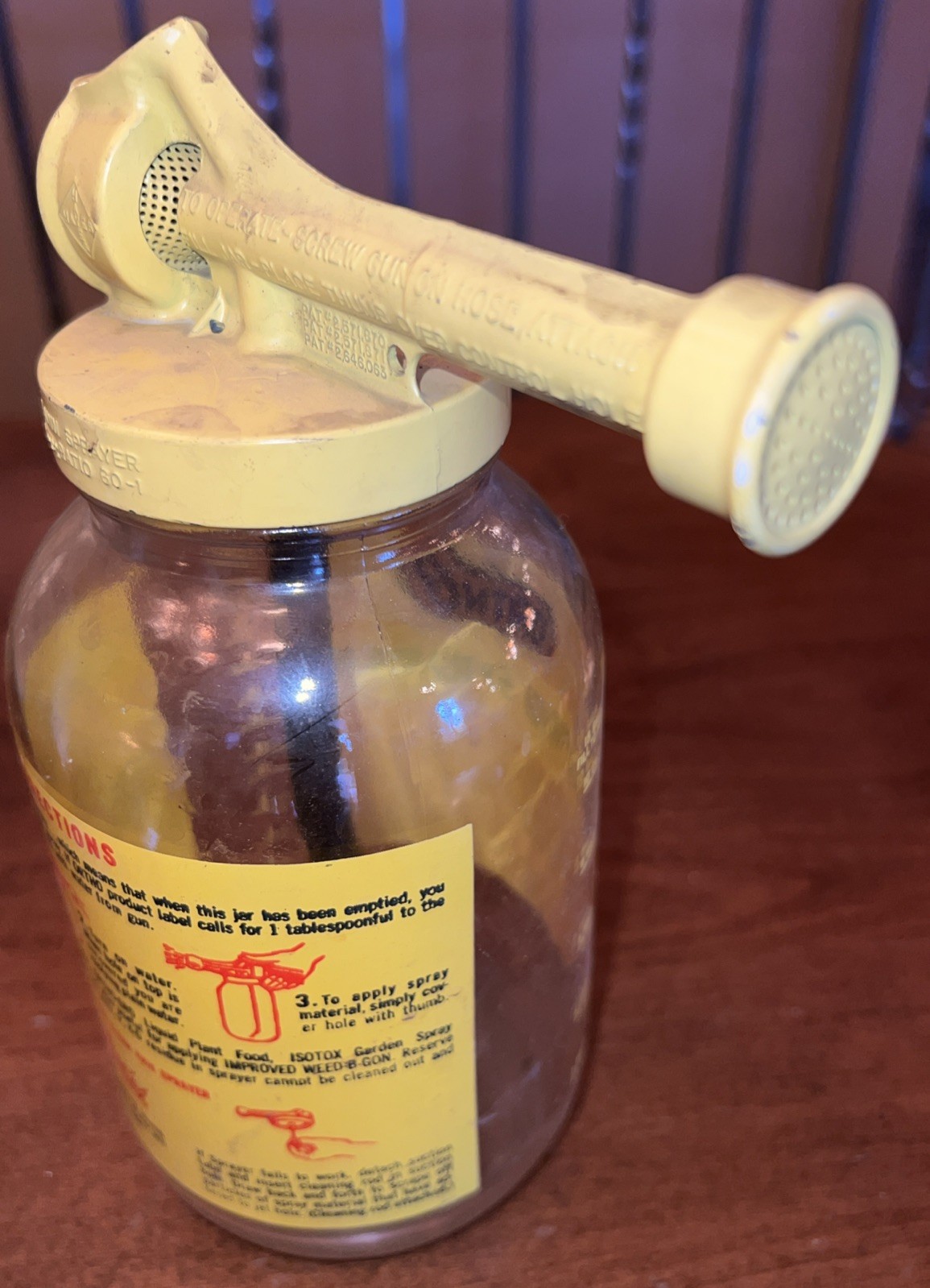 Vintage 1970 Ortho Lawn Sprayer Glass Jar Yellow Metal Lid 8″ With Instructions